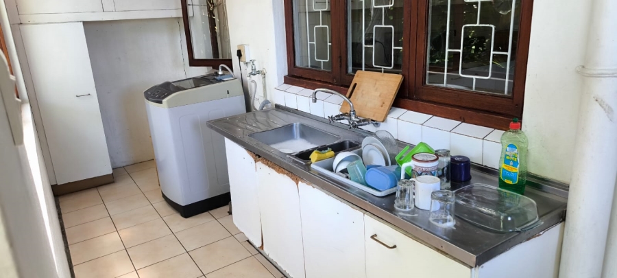 5 Bedroom Property for Sale in Wynberg Western Cape